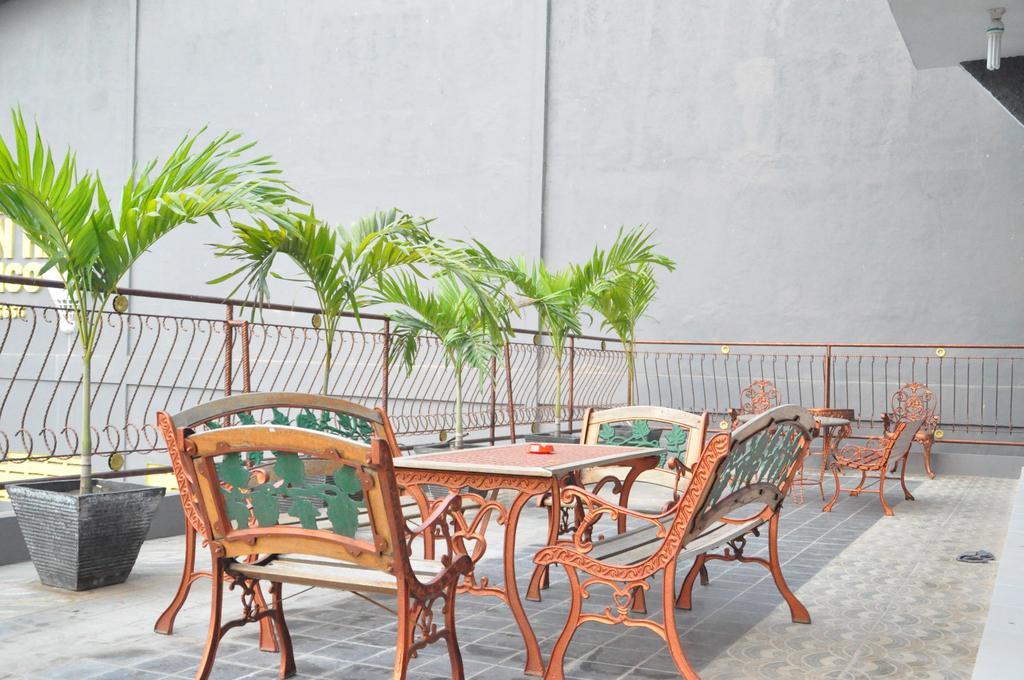 Flamengo Hotel Banten Exterior photo
